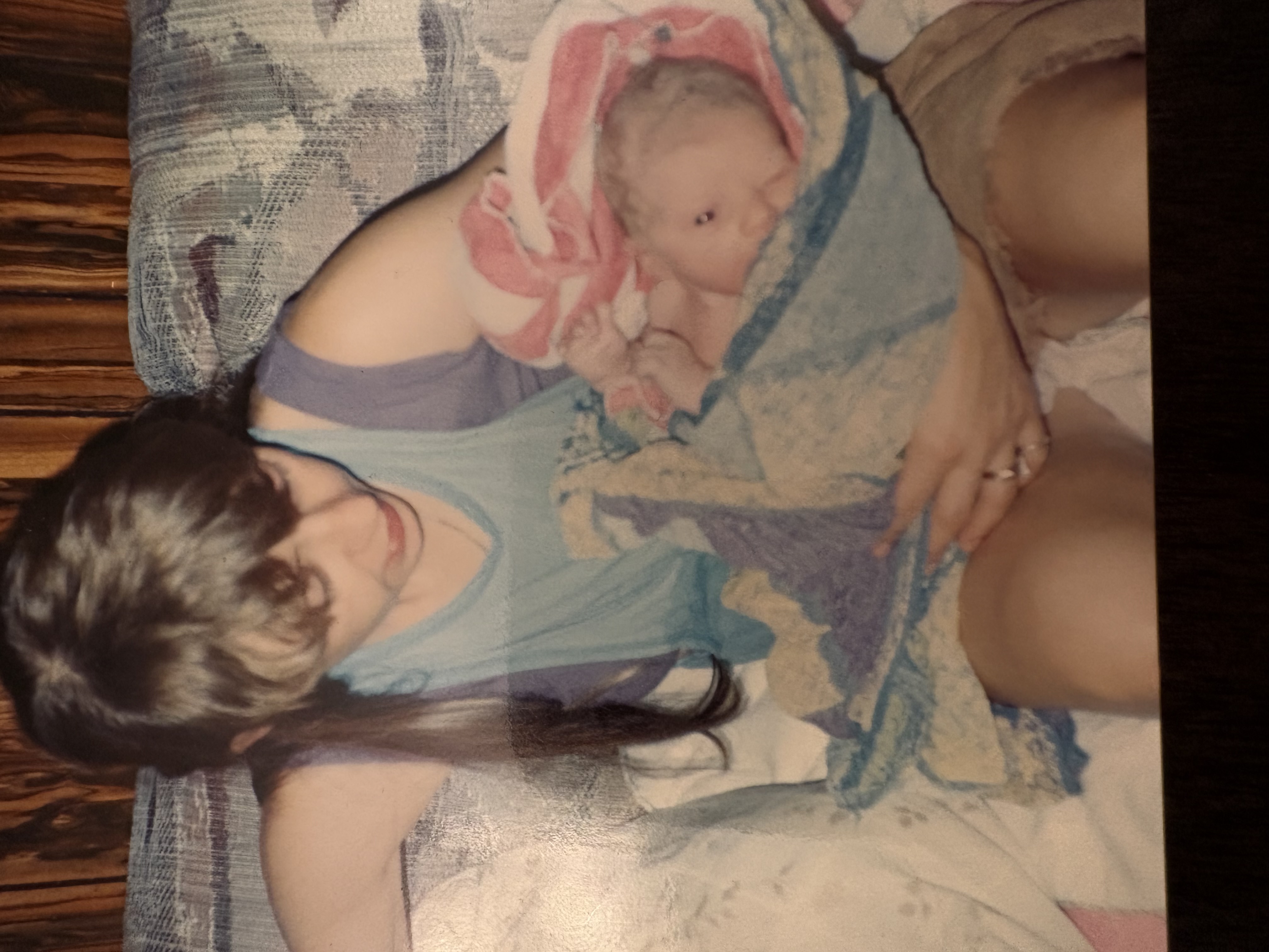 Kyle a few seconds after his birth. 